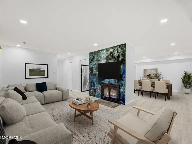 16 E Bluebell Ln — Photo 6