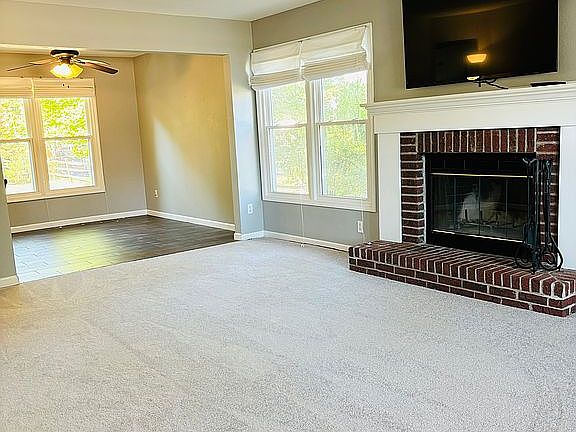 3rd image of 1464 Indian Creek Dr