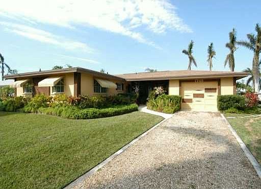 2nd image of 1765 NW Harbor Pl