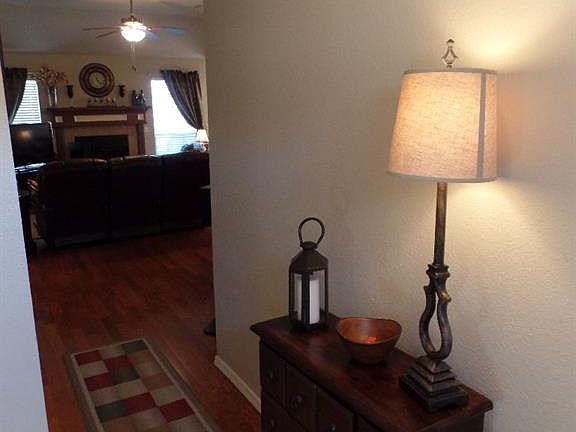 4th image of 1103 Sunrise Cir