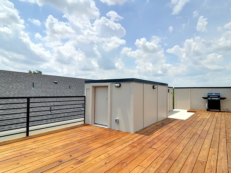 2514 Forest Park Blvd — Photo 51
