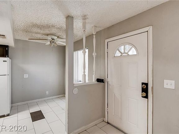 3rd image of 4300 N Lamont St APT 244