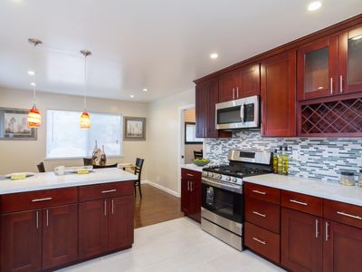 3252 Round Hill Dr, Hayward, CA, 94542