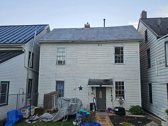 4th image of 240 S Washington St
