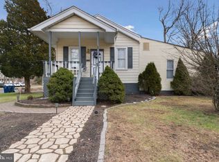 121 Juniper Ave, Somerdale, NJ 08083