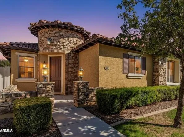 1170 S STORMENT Lane, Gilbert, AZ 85296