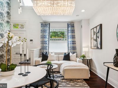 2109 Locust St, Philadelphia, PA, 19103