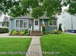 276 Thornycroft Ave, Staten Island, NY 10312