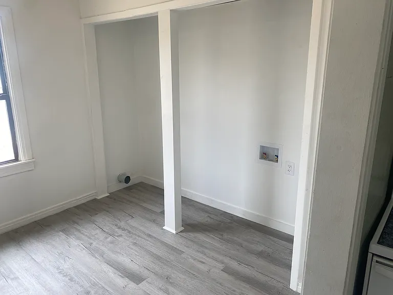 1310 W Kentucky Ave — Photo 24