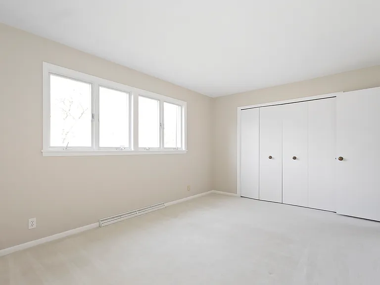 306 E Michigan Ave — Photo 18