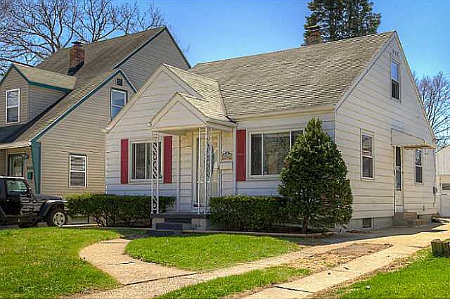 1st image of 2563 Grantwood Dr