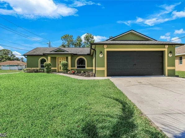 5201 4th St W, Lehigh Acres, FL 33971