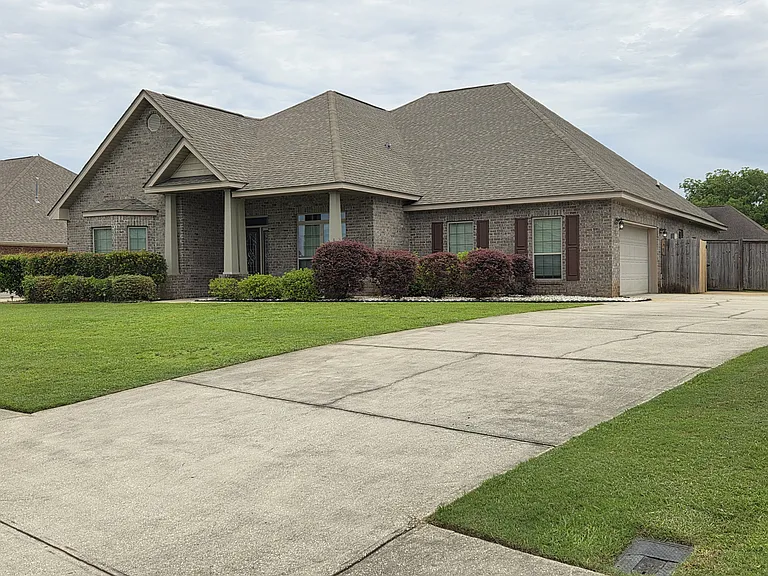 23882 Limerick Ln — Photo 2
