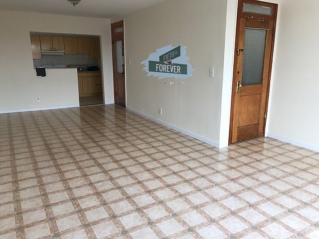 1st image of 2804 47th St APT 2R