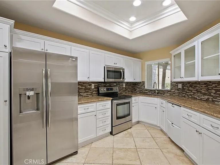 118 Baycrest Ct — Photo 3