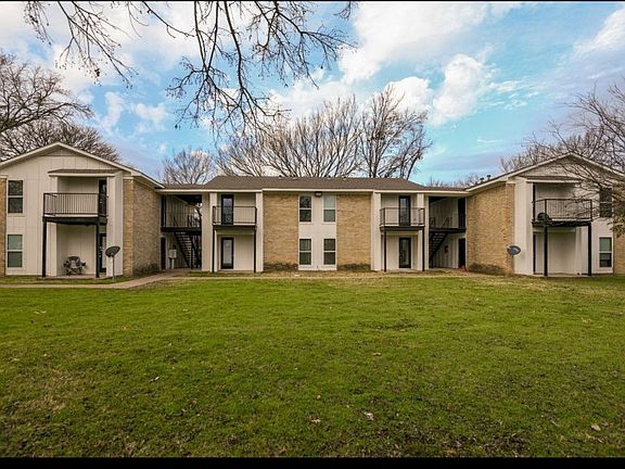 2nd image of 811 E Grayson St APT 24