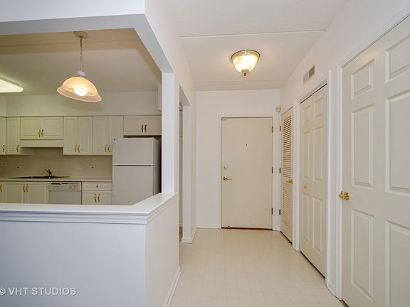 3rd image of 5005 Warren St APT 306