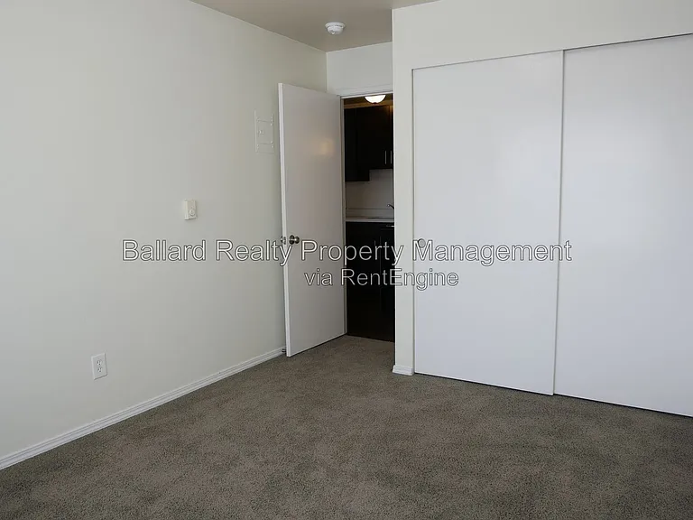9030 Greenwood Ave N #202 — Photo 11