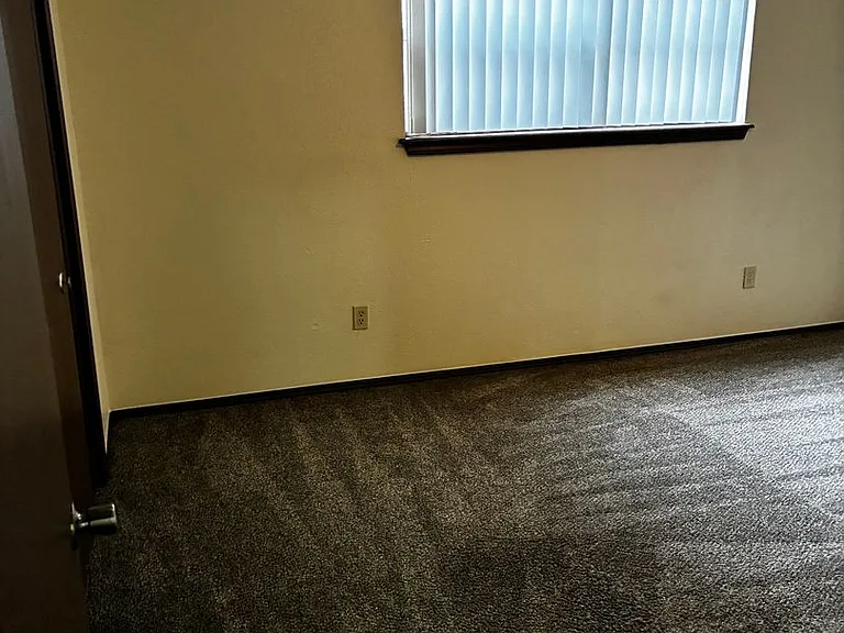 Avendale Pointe Apartments — Photo 29