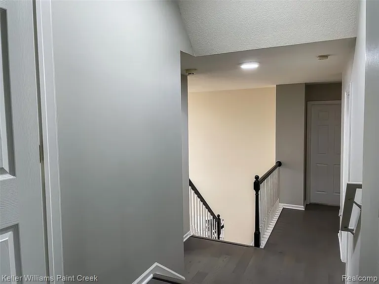 4927 Ravine Ct — Photo 24
