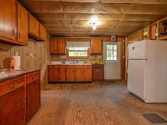 3rd image of 11470 Patterson Lake Dr