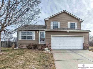 6217 N 129th Cir, Omaha, NE 68164