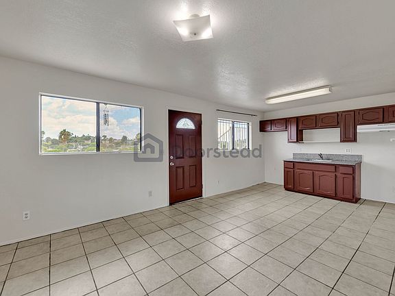 5th image of 4772 Templeton St APT 3