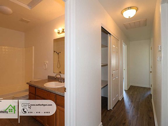 5th image of 22496 Rio Alto Dr #B
