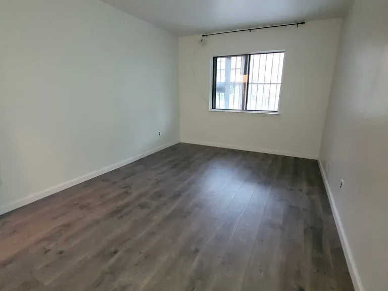 660 Baltic St #1 — Photo 6