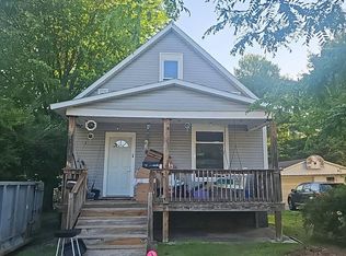 1136 Garfield Ave, Marinette, WI 54143