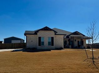 825 Niki Dr, Salado, TX 76571