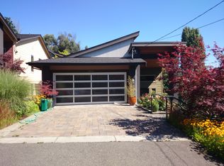 3042 SW Manning St, Seattle, WA 98126