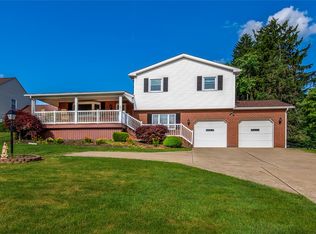 571 S 7th St, Sharpsville, PA 16150