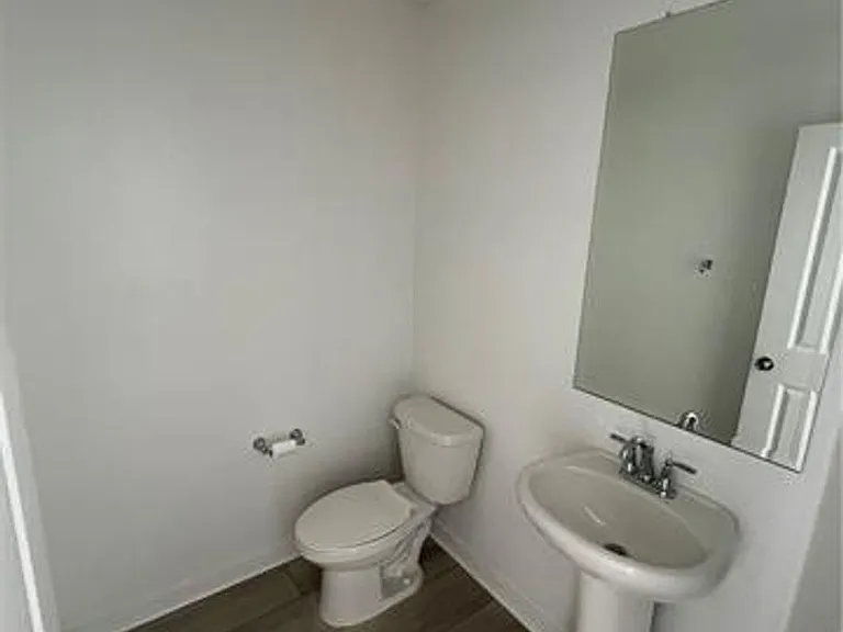 24024 Roybal Way — Photo 3