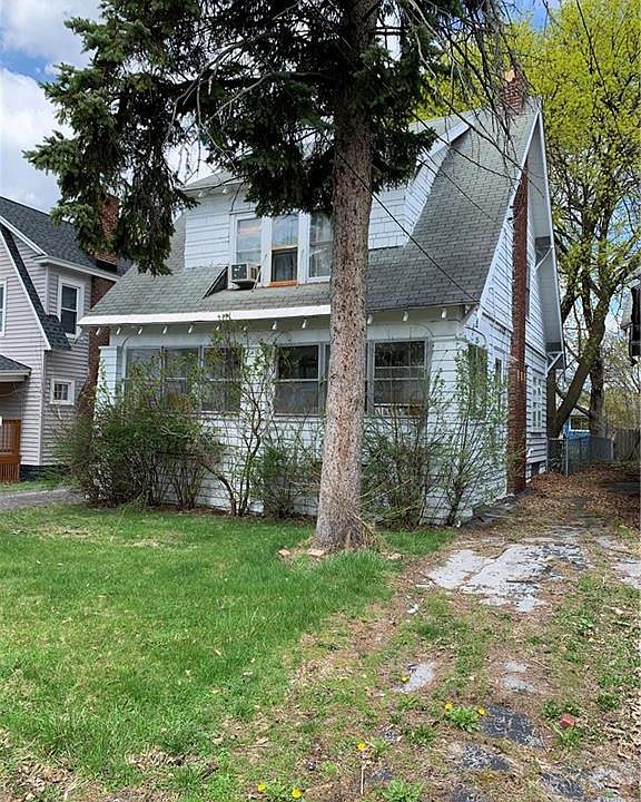 1st image of 161 Niven St