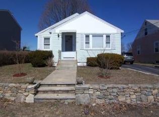 75 Speck Ave, Cranston, RI 02910