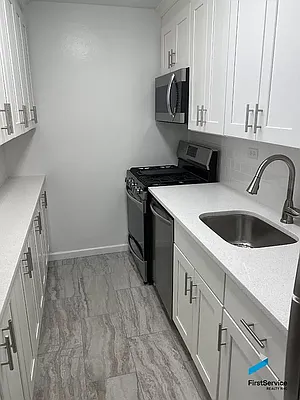 Rented by AZ REALTY NYC LLC | media 1