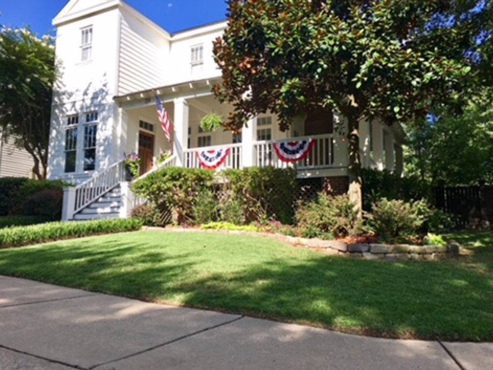 1st image of 39 Deerberry Forest Cir