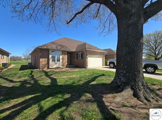 1017 E Trevino Rd, Clinton, MO 64735