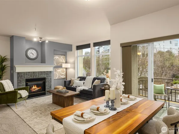 3221 SW Avalon Way #302, Seattle, WA 98126