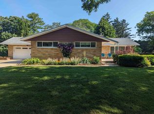 6326 Masthead Dr, Madison, WI 53705