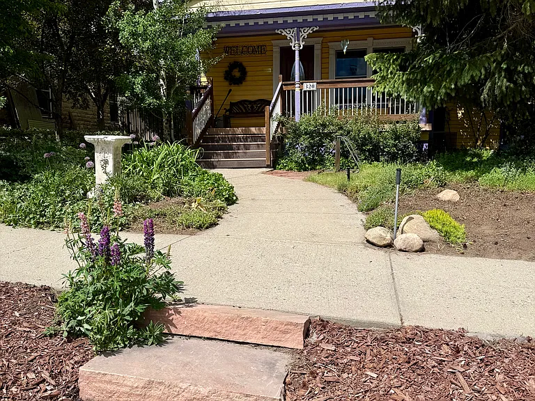 320 Oak St — Photo 18
