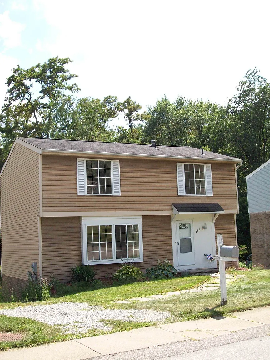 168 Jade Dr photo 1