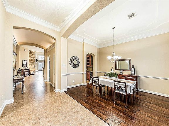 3rd image of 9626 Rosemary Hill Ln