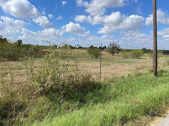 2nd image of 6 County Road 484