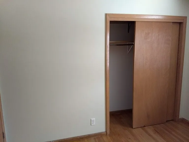 4035 Manhattan Dr — Photo 3