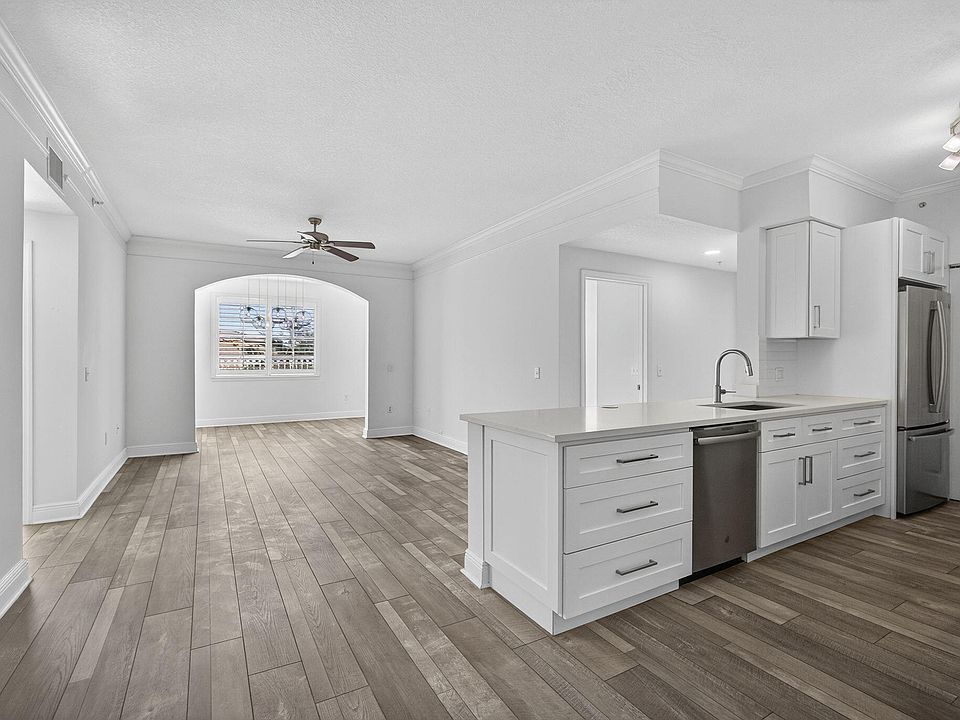 1st image of 5301 Myrtlewood Cir E #5301
