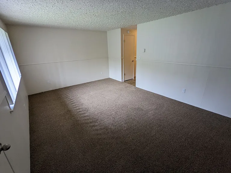 Royal Crest Townhomes — Photo 54