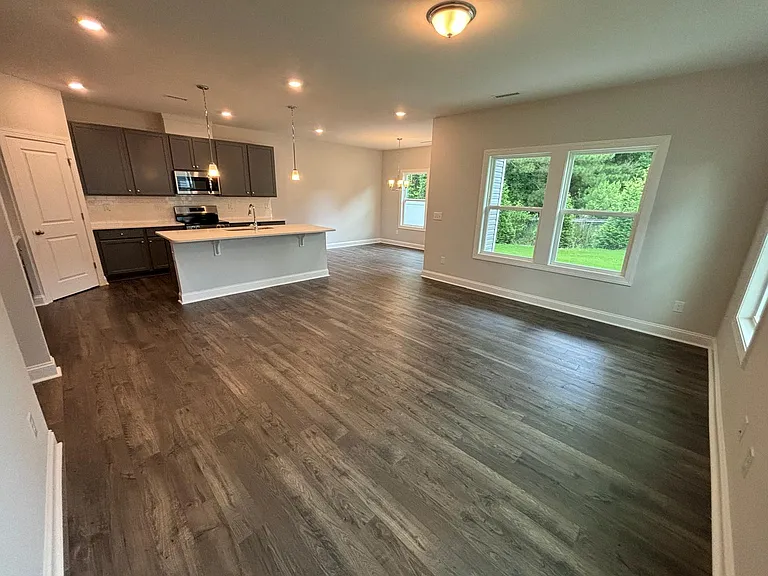 520 Barrington Row Ave — Photo 6