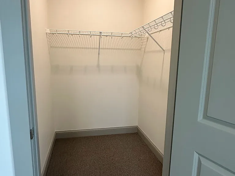 2715 Shelburne Rd - Shenk Properties — Photo 7